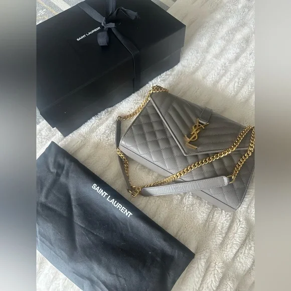 Yves Saint Laurent Gray Quilted Leather Chain Bag - Picture 4 of 16